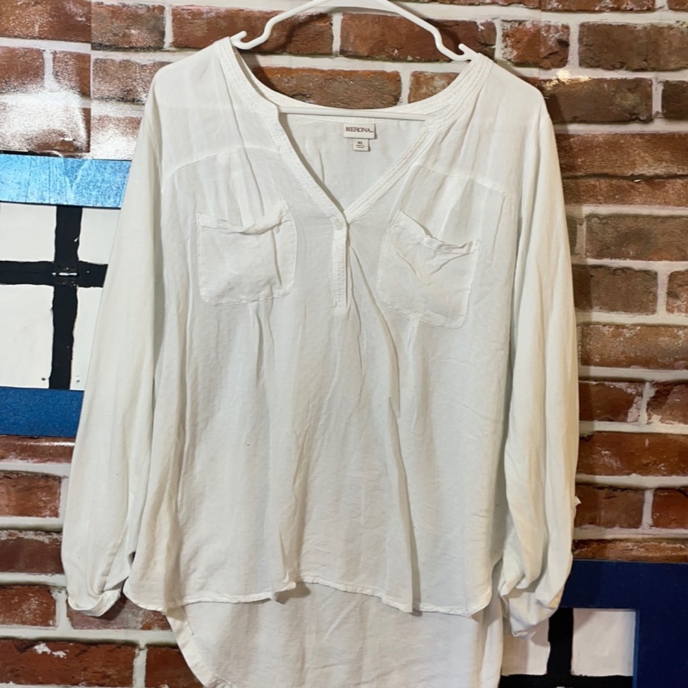 Women’s lightweight blouse XL